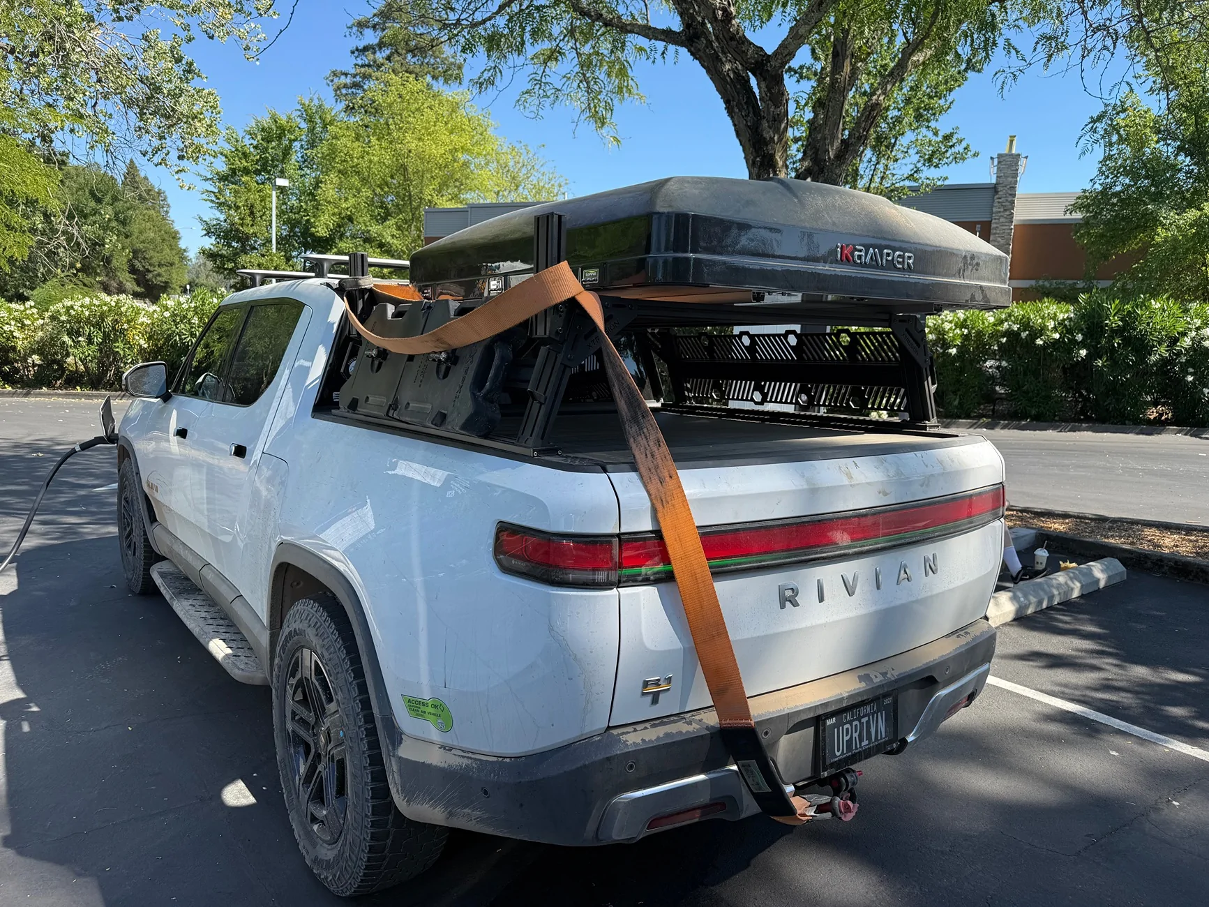 Rivian R1T R1S Strap towed a 4Runner 30 miles out of Mendocino National Forest… IMG_0929
