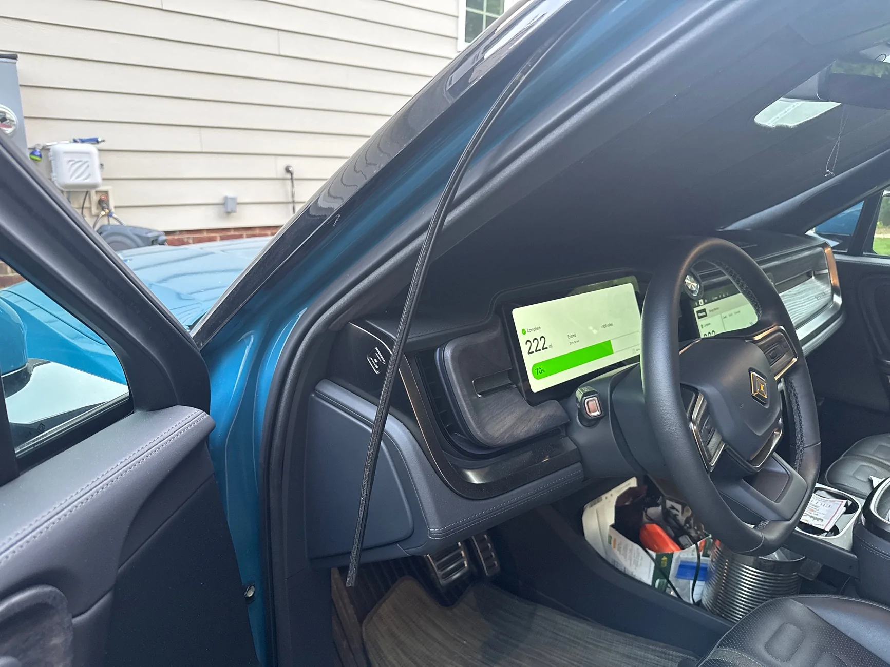 Rivian R1T R1S Door weather stripping imag