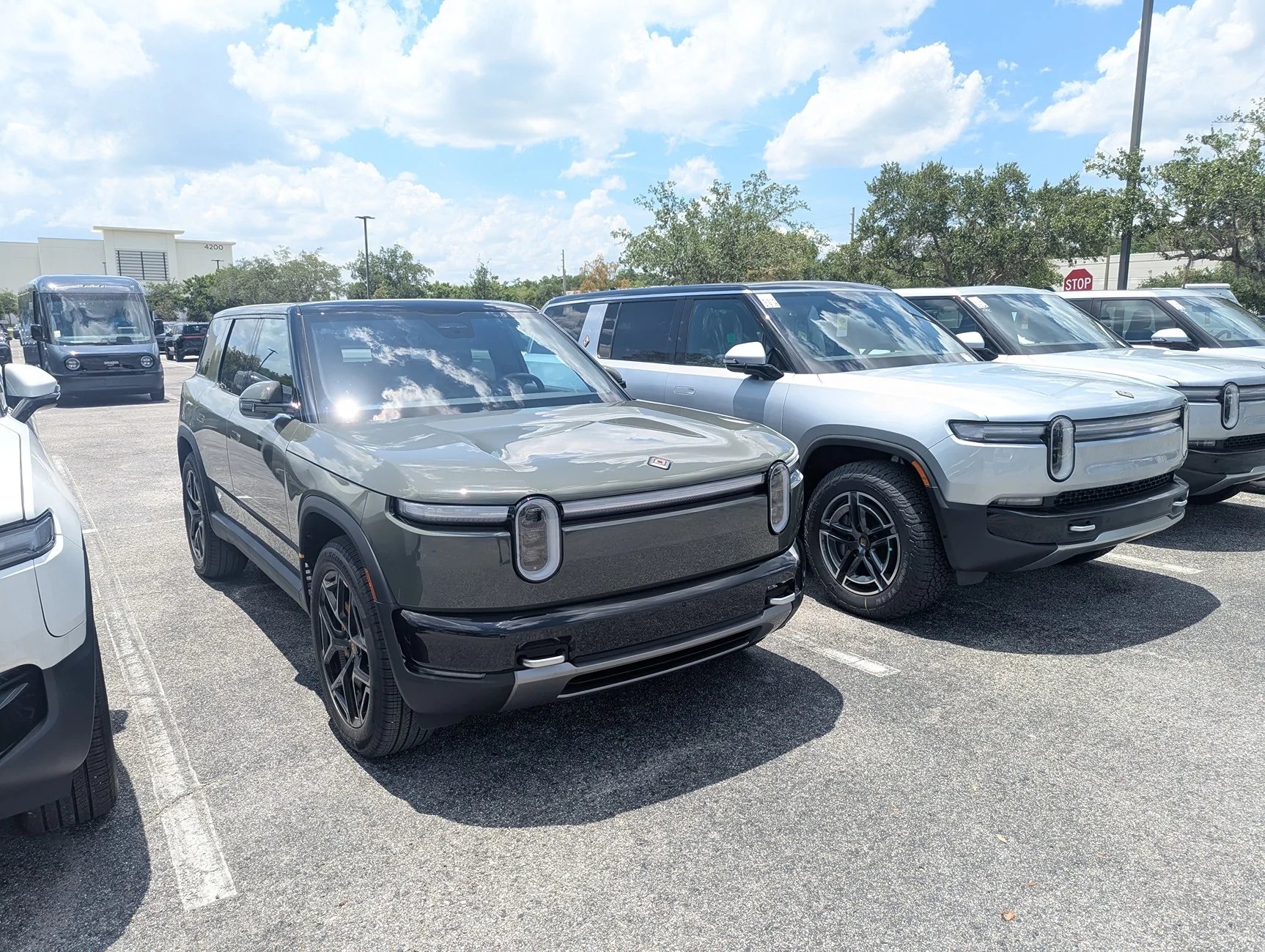 Rivian R1T R1S R2 in Orlando PXL_20260617_181815713