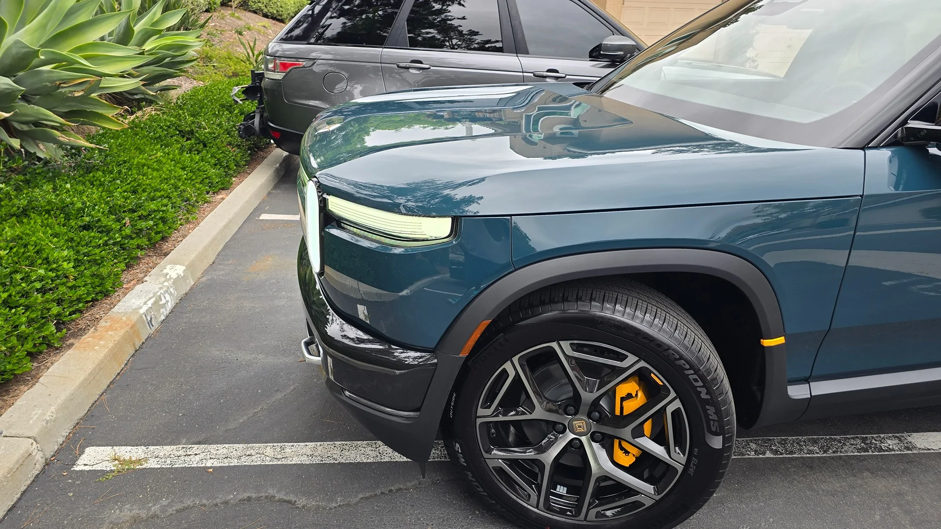 Rivian R1T R1S My R2 Delivered (VIN 0686) - First Photo 📸 20260618_101638
