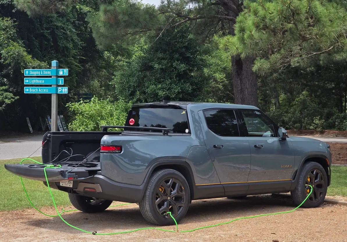 Rivian R1T R1S Random Rivian Photos of the Day - Post Yours! 📸 1781826513571-no