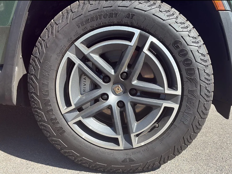 Rivian R1T R1S 20" Tire Choice? 1781874383682-l4