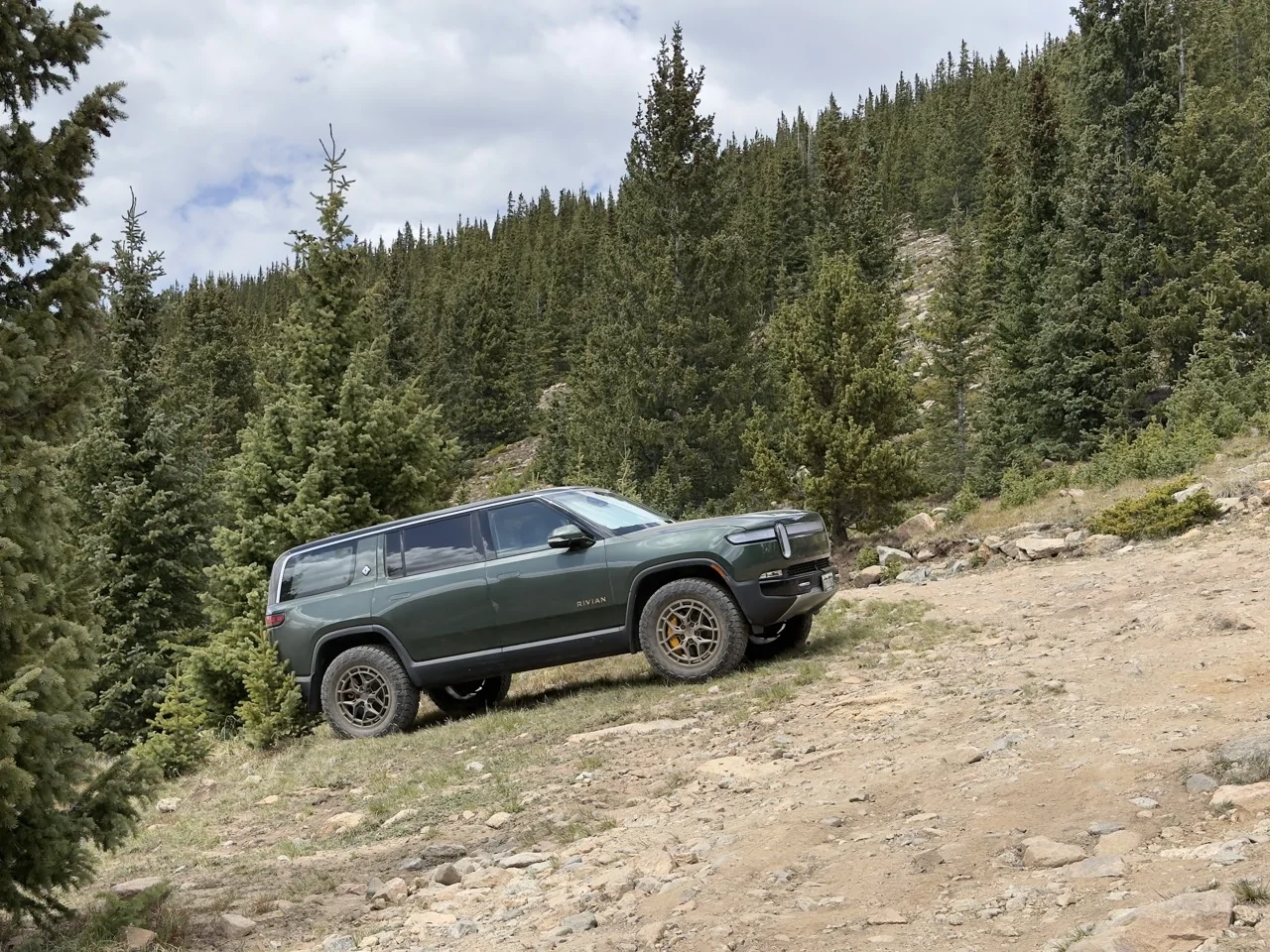 Rivian R1T R1S Those of you with Forest Green R1's IMG_3293 Larg