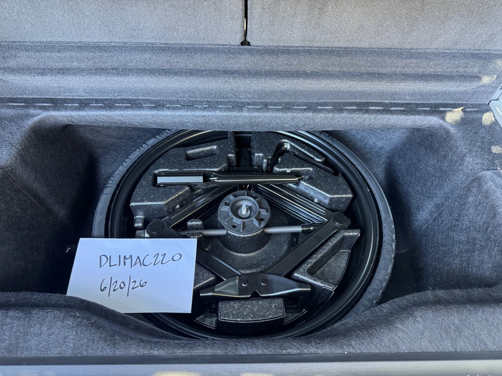 Rivian R1T R1S R1S spare tire w/ kit IMG_5782