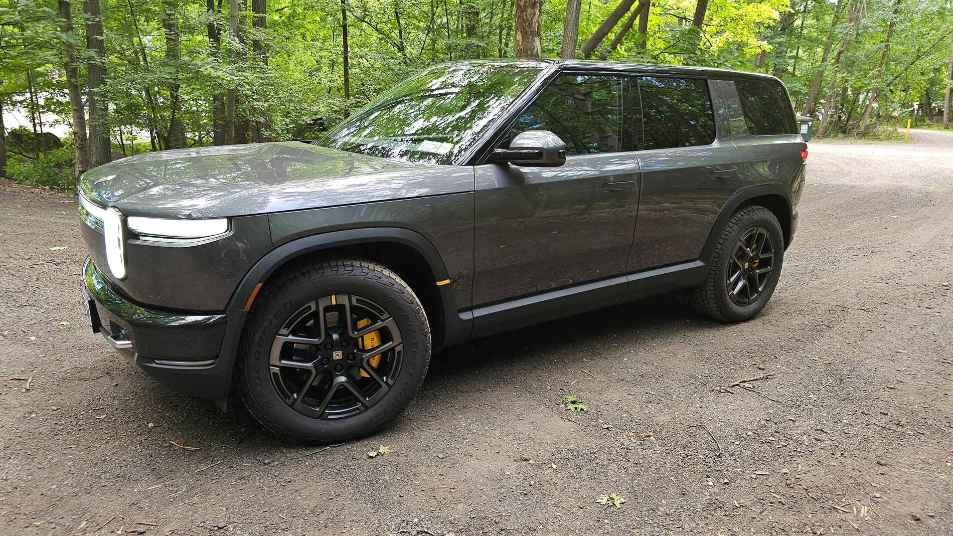 Rivian R1T R1S Test drove Half Moon Grey R2 : Loved it 20260620_104344