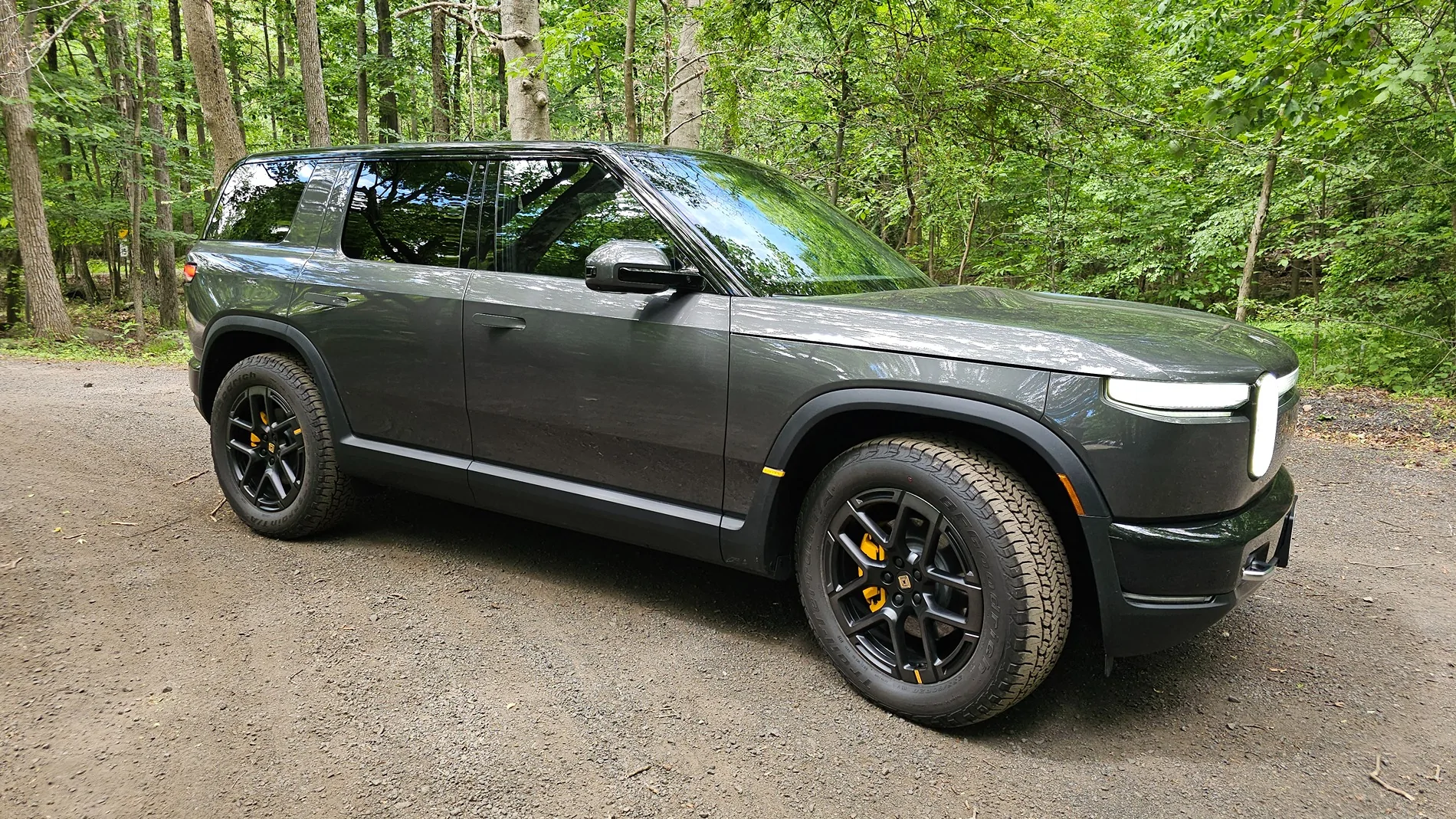 Rivian R1T R1S Test drove Half Moon Grey R2 : Loved it 20260620_104413