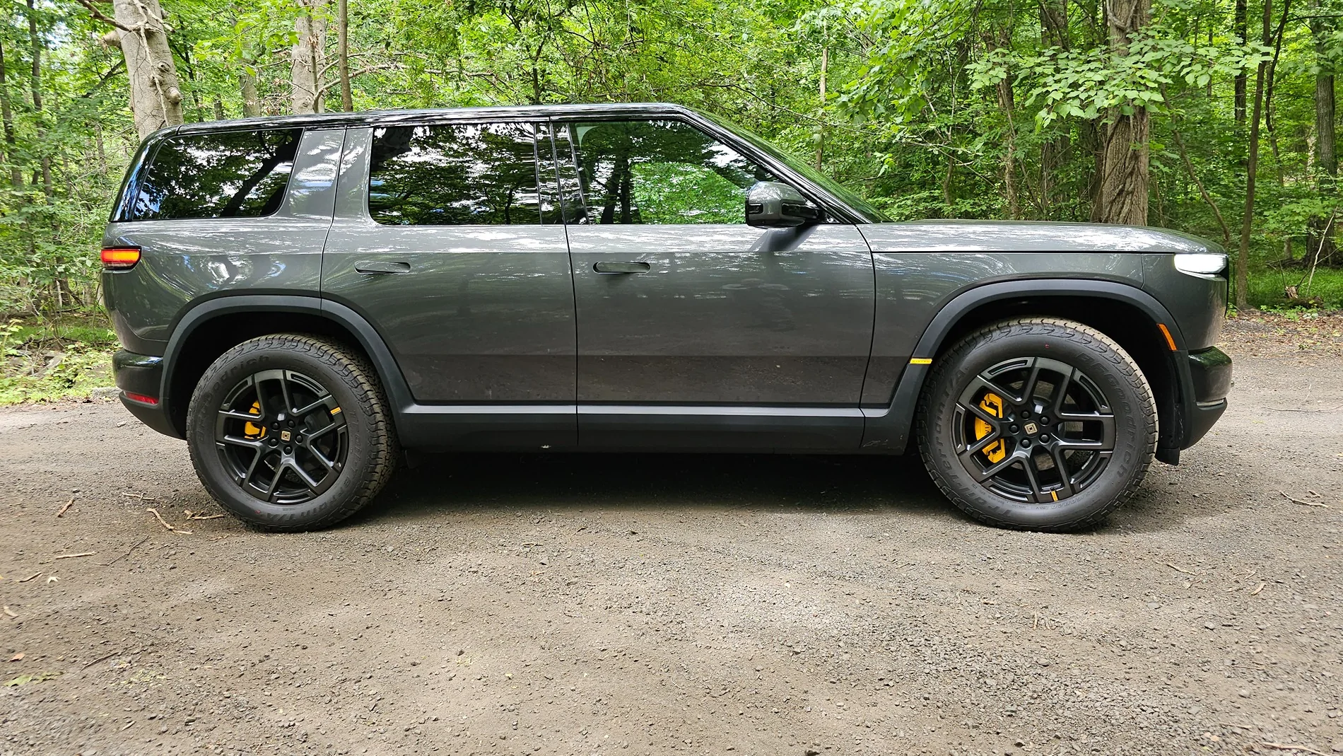 Rivian R1T R1S Test drove Half Moon Grey R2 : Loved it 20260620_104420