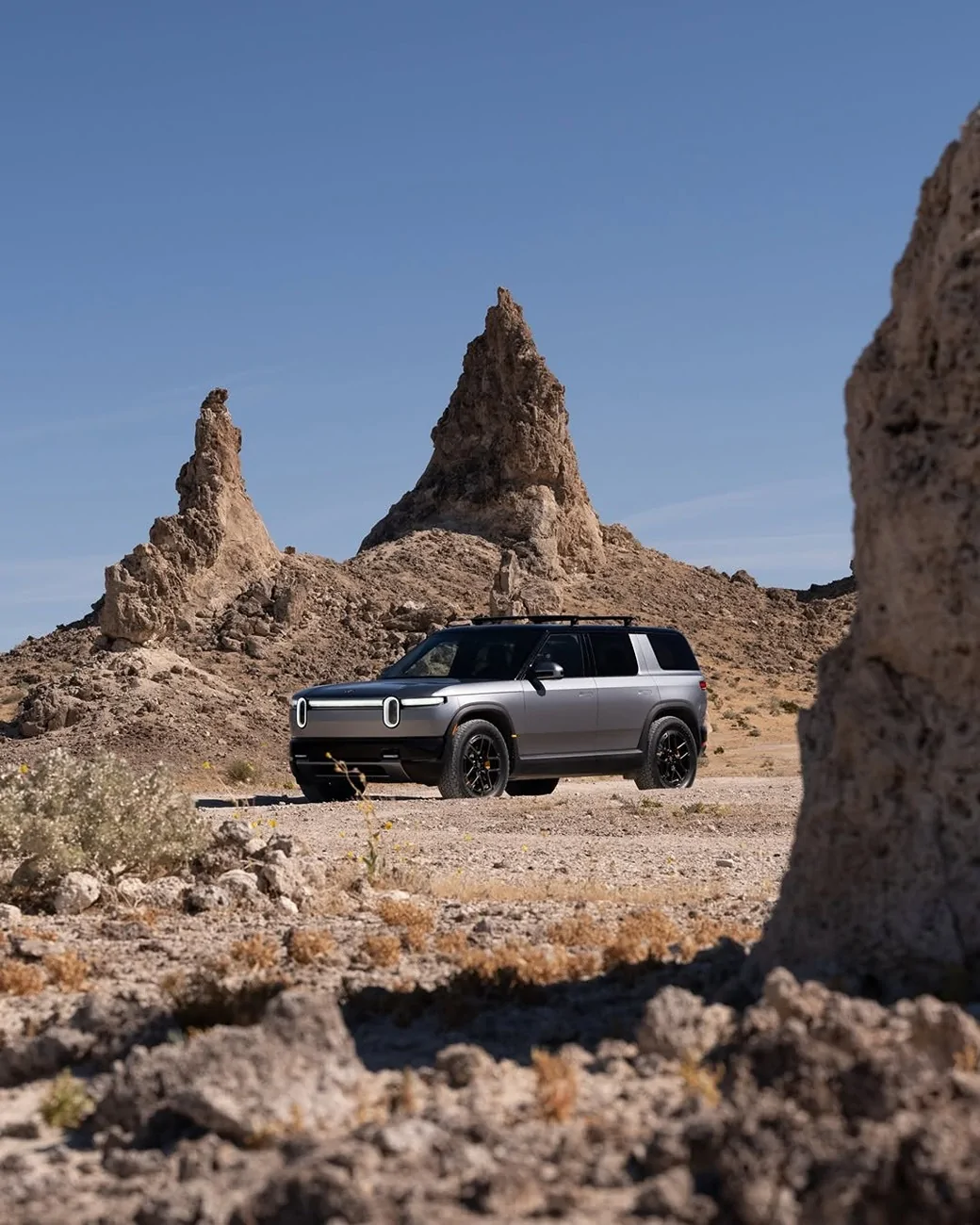 Rivian R1T R1S Esker Silver R2 finally marketed by Rivian! Hi-res official images esker14