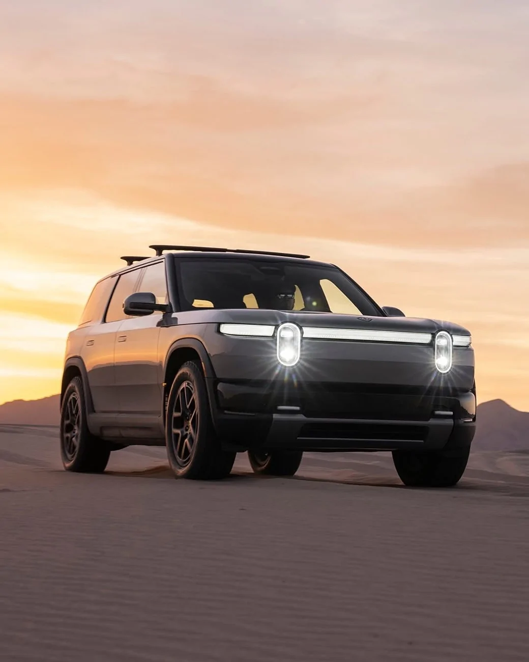 Rivian R1T R1S Esker Silver R2 finally marketed by Rivian! Hi-res official images (Updated With More) IMG_2052