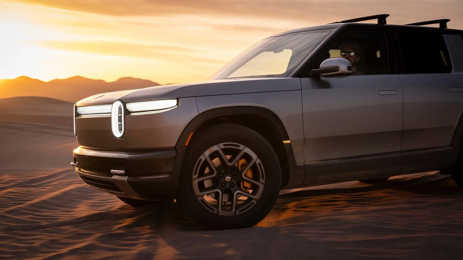 Rivian R1T R1S Esker Silver R2 finally marketed by Rivian! Hi-res official images (Updated With More) IMG_2054