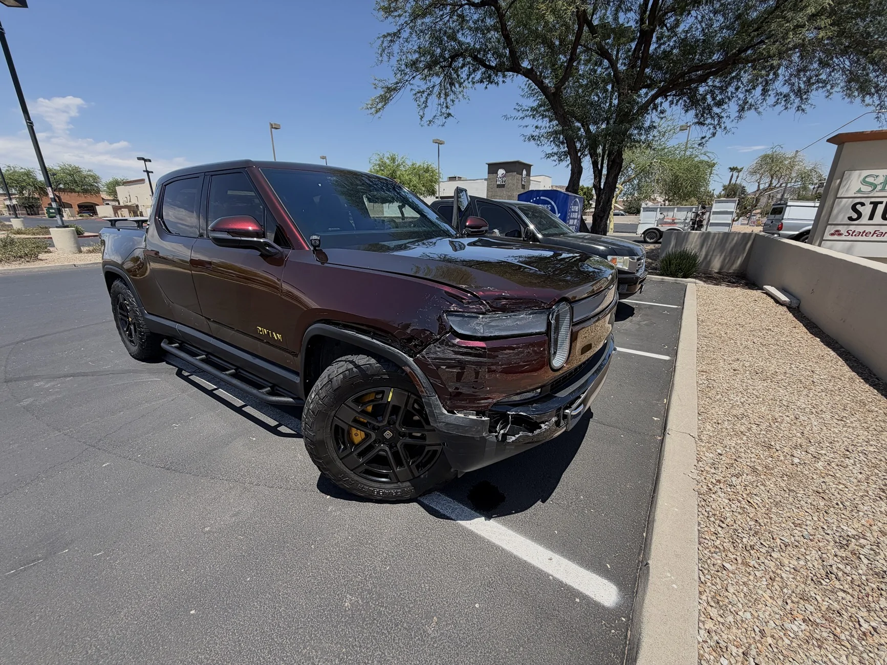 Rivian R1T R1S Rivian AEB failure and crash 1782578297005-w7