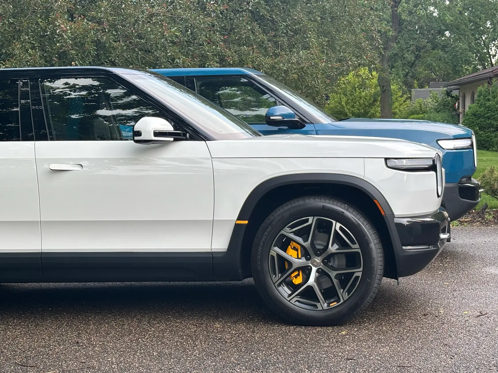 Rivian R1T R1S R2 Three Day Ownership Review.  Comparison to R1T.  Efficiency and Range data! tempImage50hJLH