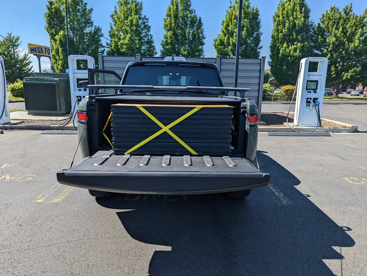 Rivian R1T R1S R1T as firewood hauler 1783087393233-5c