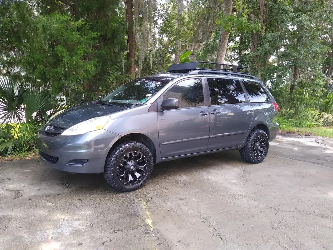 Rivian R1T R1S R2 lift kit (aftermarket) by EVSportline 1783343847260-3i
