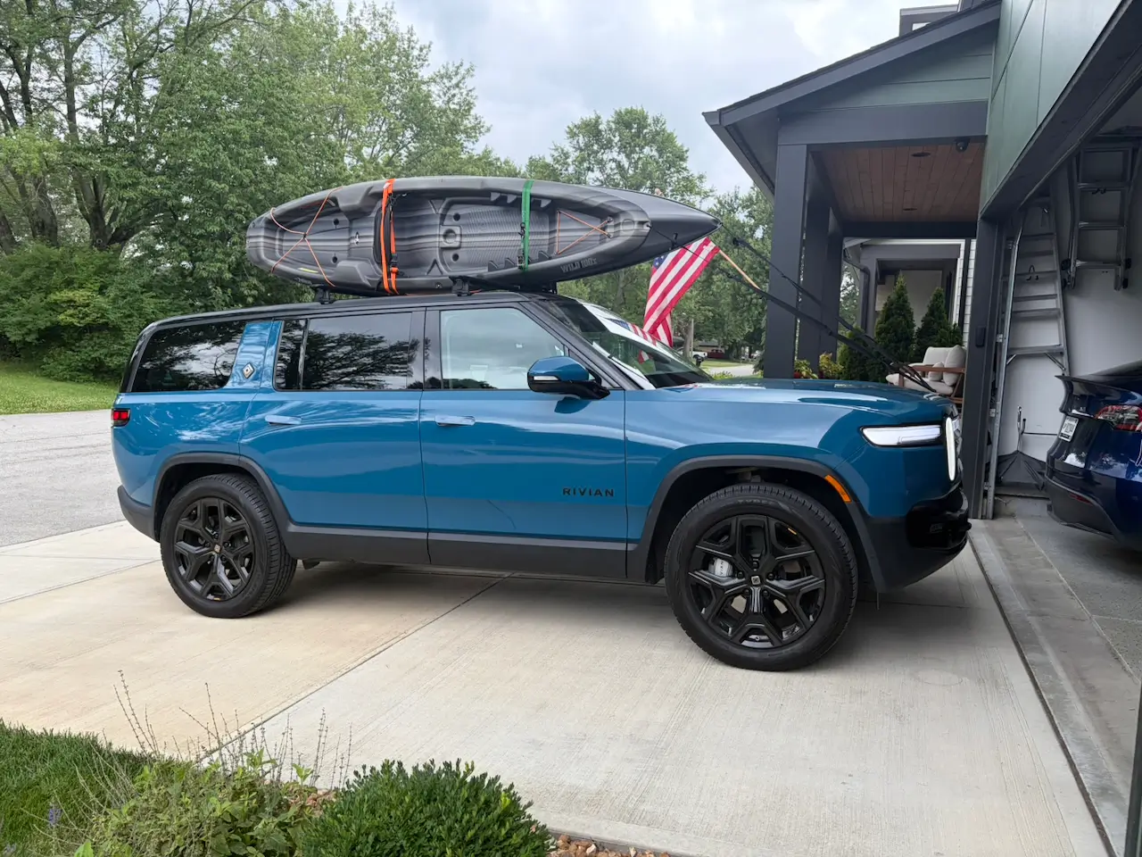 Rivian R1T R1S What did you do TO / WITH your Rivian today? 🧰 Library - 1 of 3