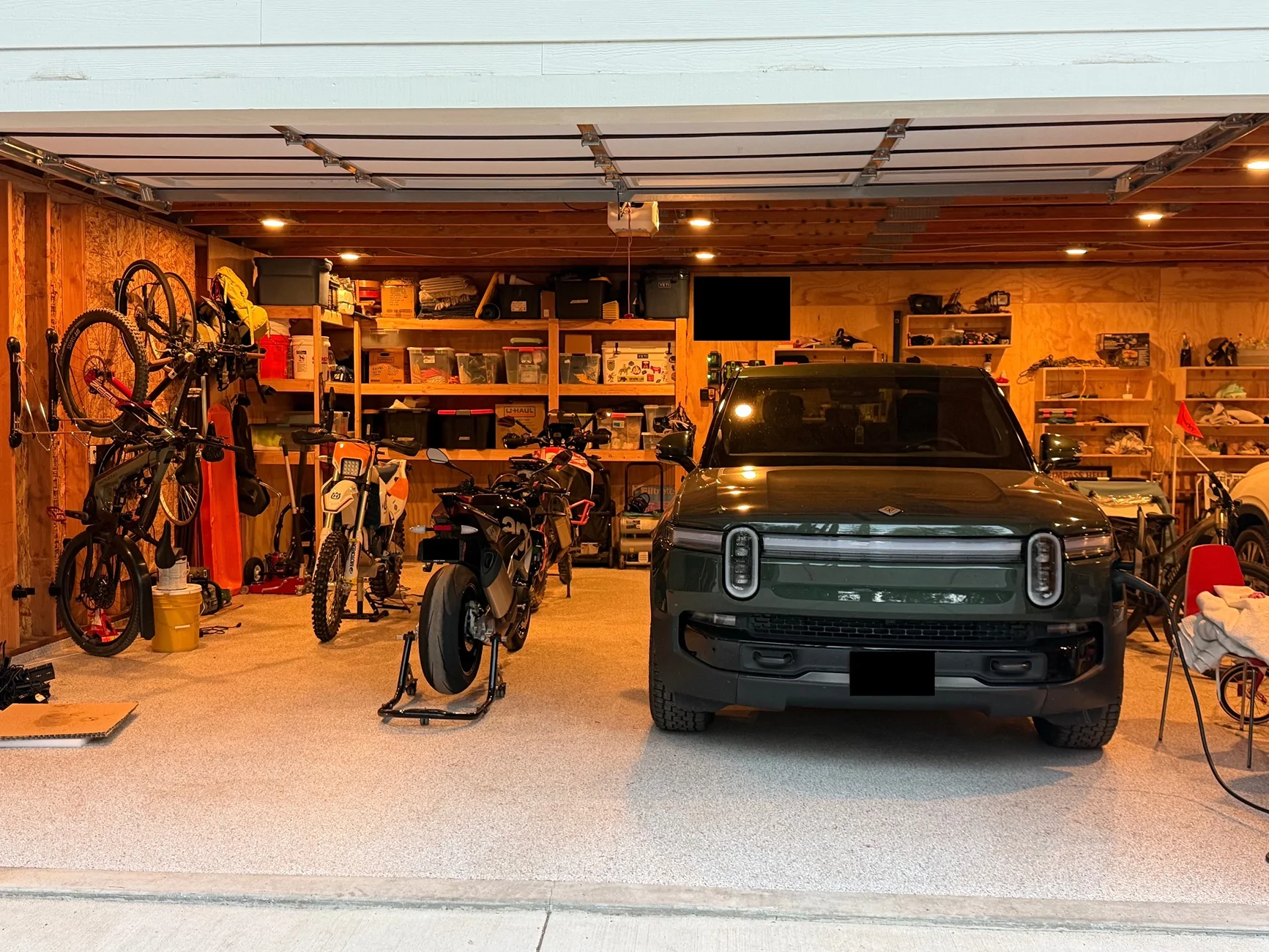 Rivian R1T R1S Garage appreciation thread - show yours IMG_1721