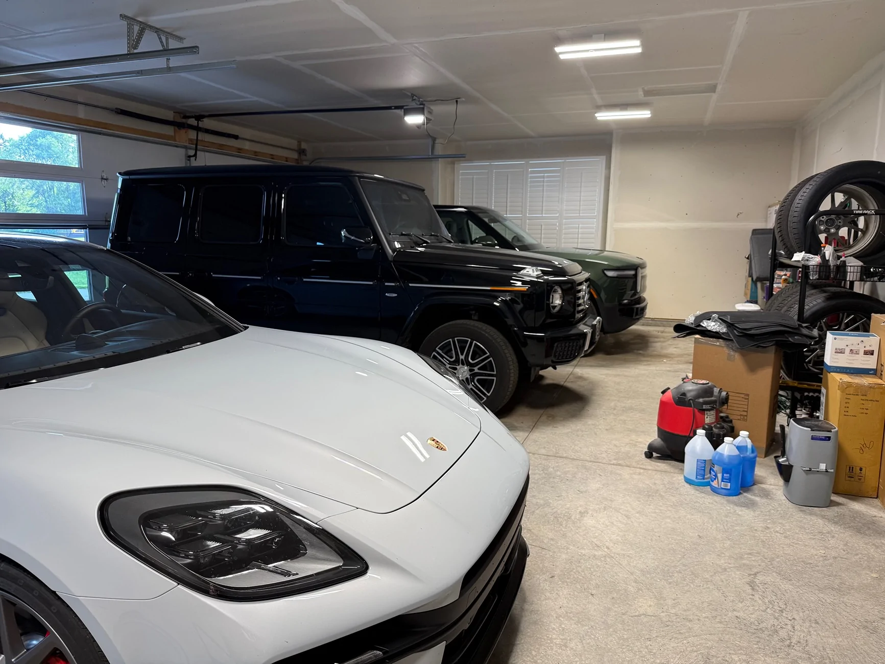 Rivian R1T R1S Garage appreciation thread - show yours IMG_6462