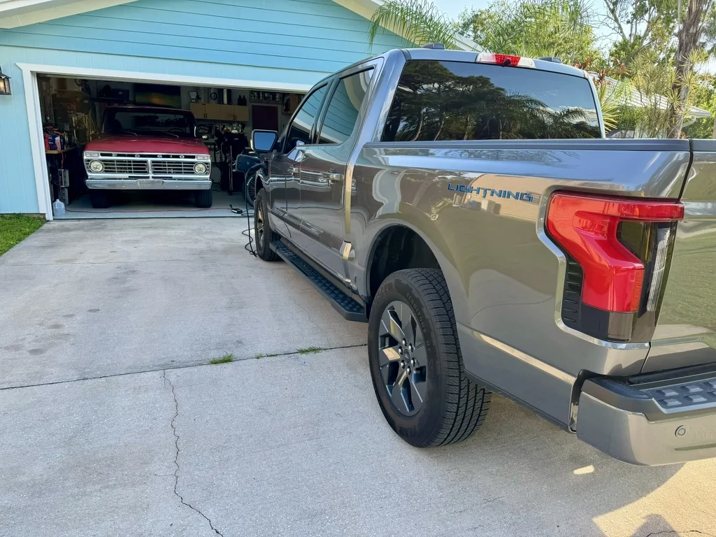 Rivian R1T R1S Garage appreciation thread - show yours 1591EE9D-F111-4D01-8135-A789A918190A_1_105_c