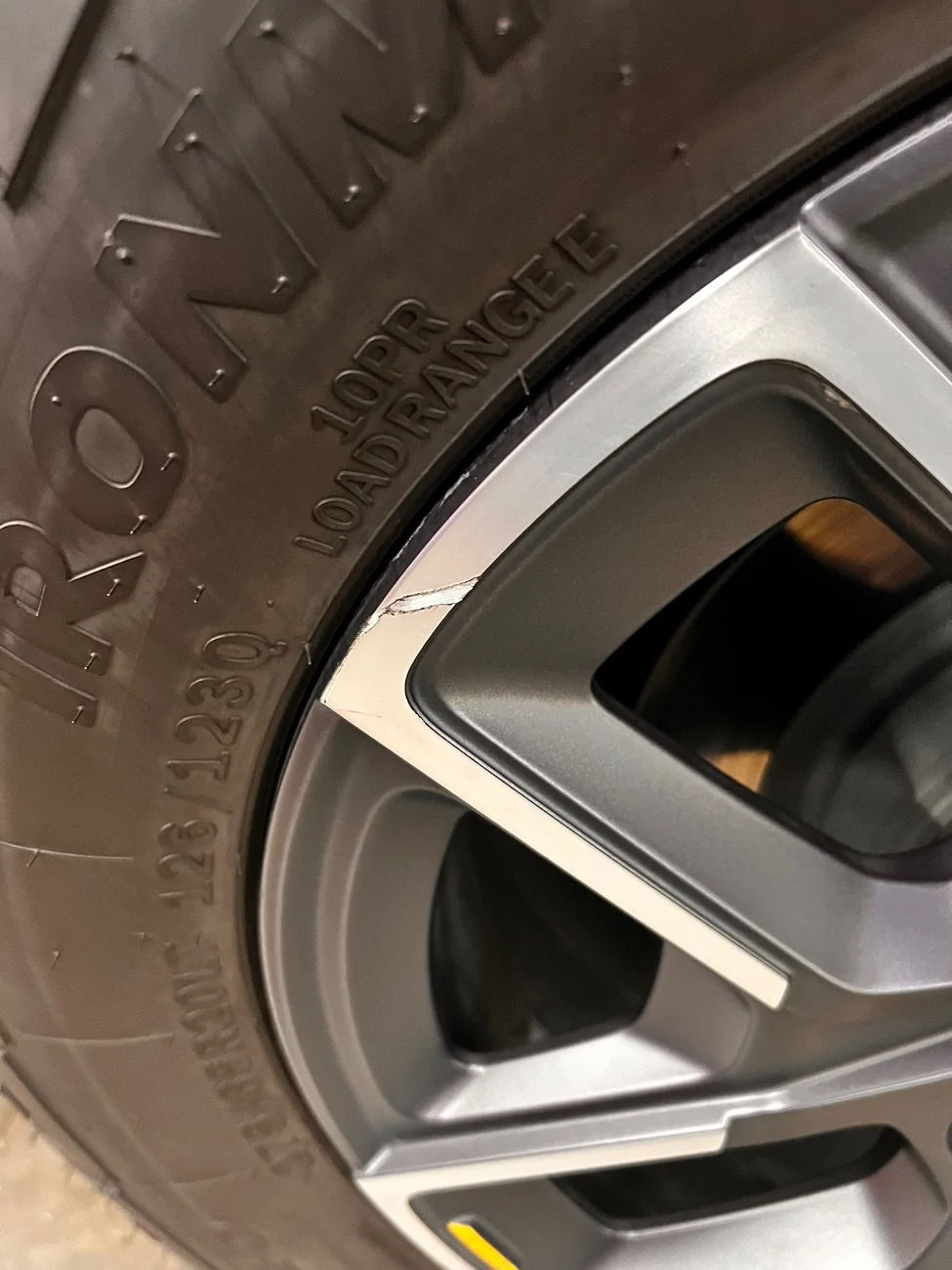 Rivian R1T R1S WTT my OEM 20s w/ ATs for your 22s IMG_3840