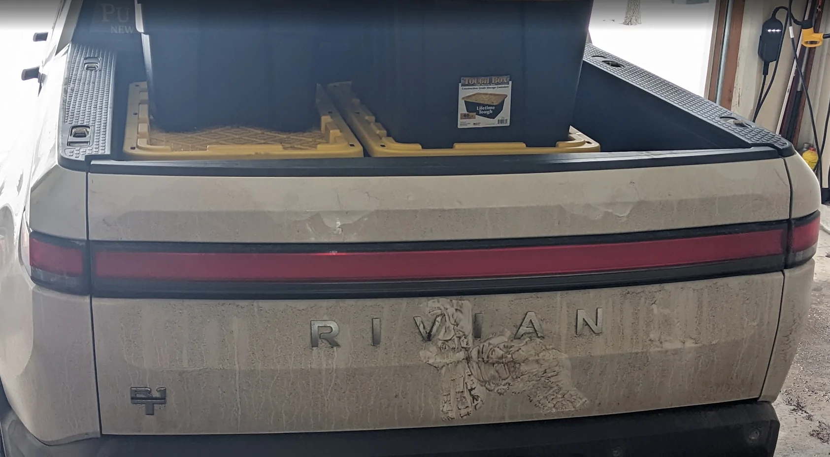 Rivian R1T R1S A very unpleasant surprise 1783704778161-6z