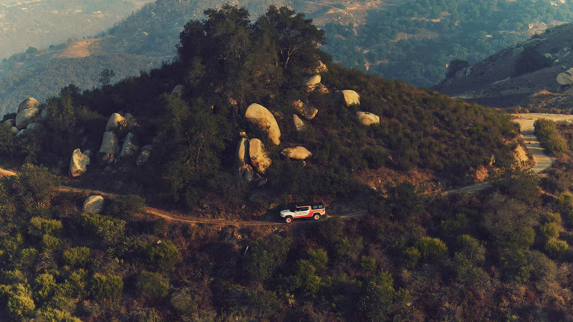 Rivian R1T R1S Custom R1T running support vehicle "Recharge Truck" by Rivian & Nike ACG 1d9ddbf9-dfa9-4165-9e02-c7c6d2d748