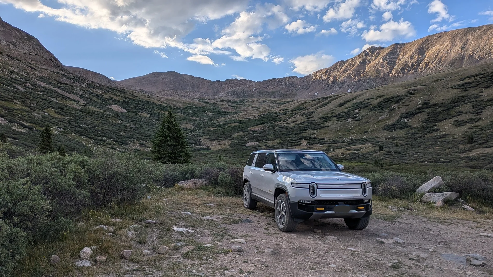 Rivian R1T R1S Random Rivian Photos of the Day - Post Yours! 📸 PXL_20260711_014440544-EDIT