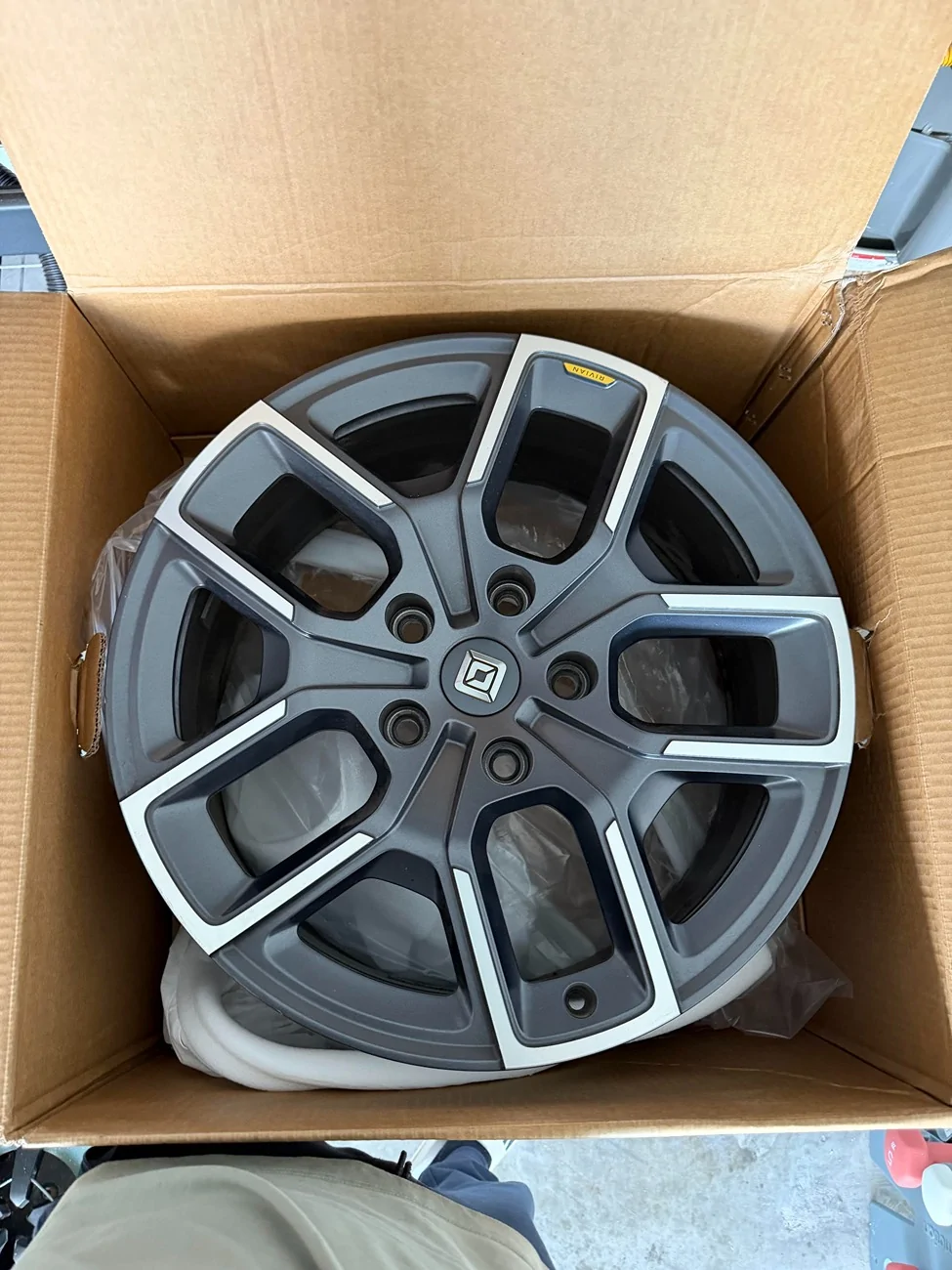 Rivian R1T R1S F/S - 20" All-Terrain Wheels -- EXCELLENT CONDITION unnamed 3