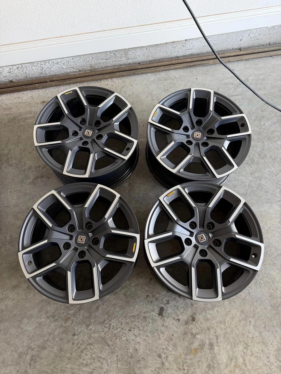 Rivian R1T R1S F/S - 20" All-Terrain Wheels -- EXCELLENT CONDITION unnamed 6