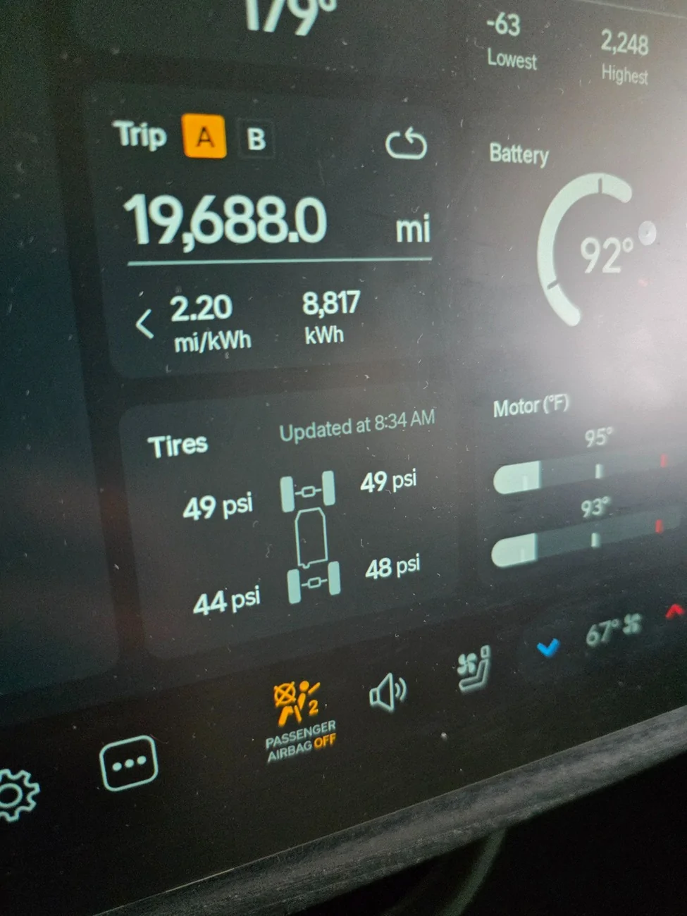 Rivian R1T R1S Tire pressure TPM location on screen not accurate. 20260713_130851