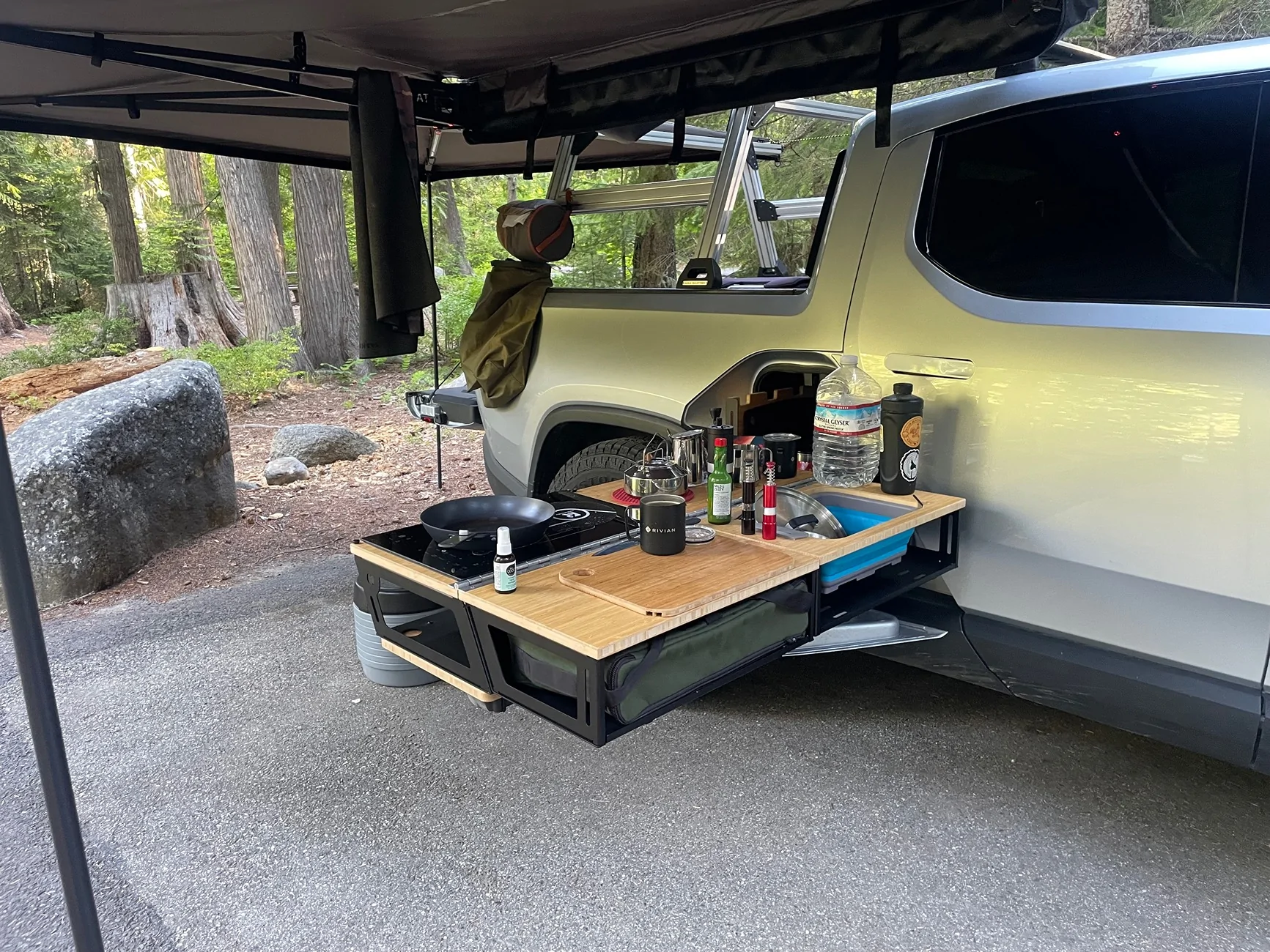 Rivian R1T R1S Range Industries Mariner Bed Rack for Sale $1,000 obo IMG_8653