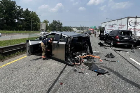 Rivian R1T R1S Cybertruck Laugh of the Day [⚠️ WARNING: NO POLITICS; MEMBERS BANNED] IMG_2672