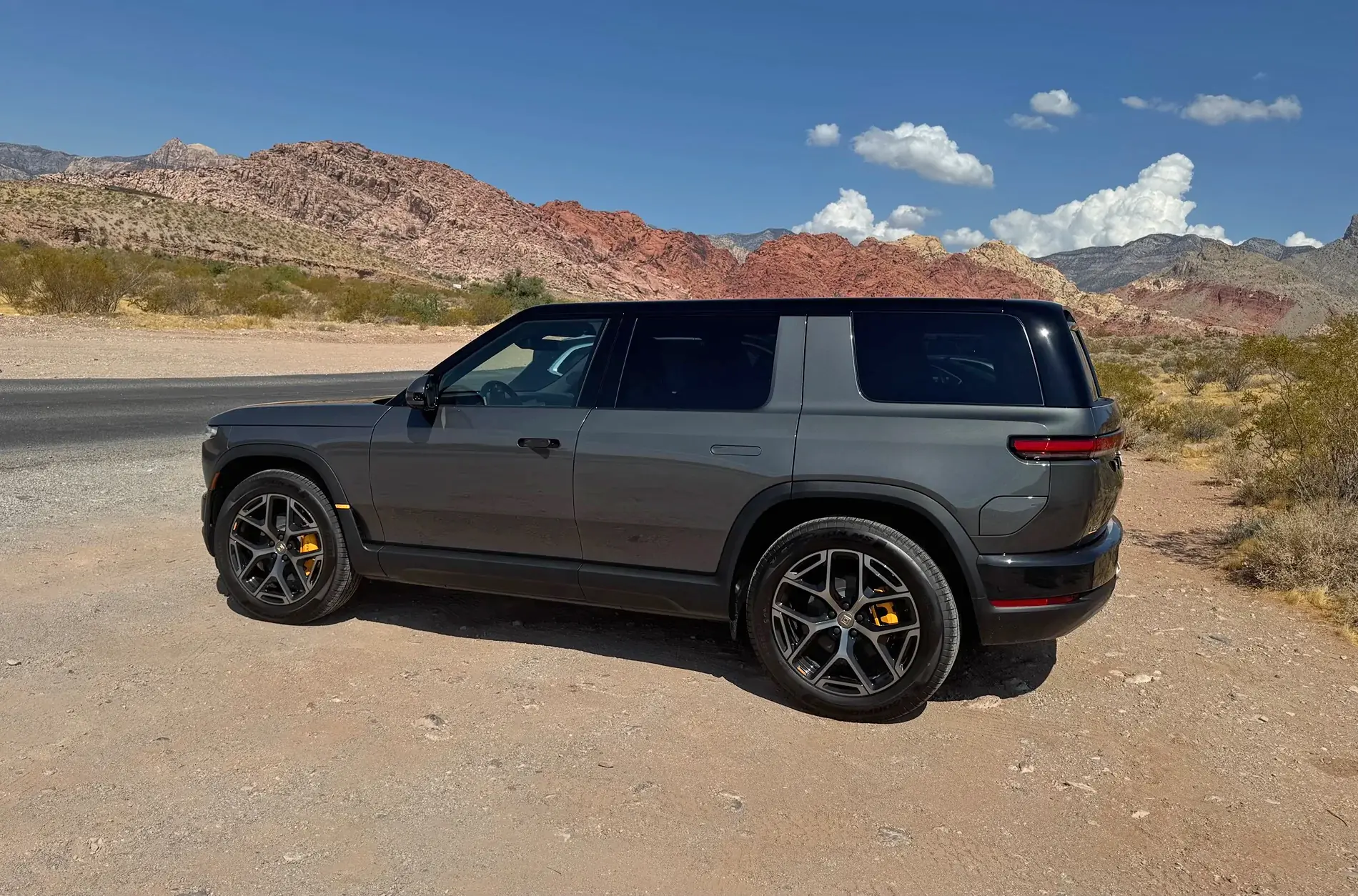 Rivian R1T R1S Living with the R2 - 48 Hour Review 159679-d4571d08aff6755fafbb91108d581f2