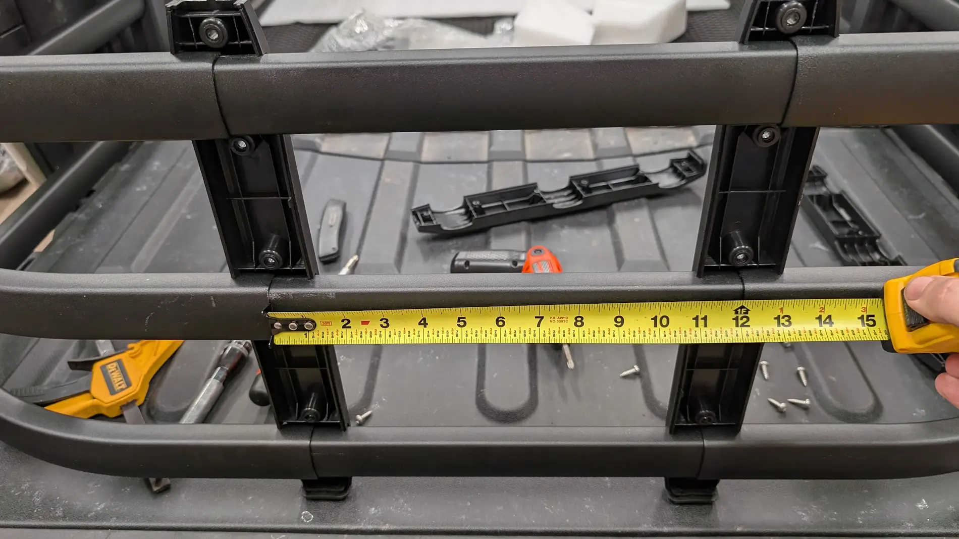 Rivian R1T R1S Rivian Partners with EV Sportline to Offer R1T Bed Extender Through Official Gear Shop 1784498360487-f4
