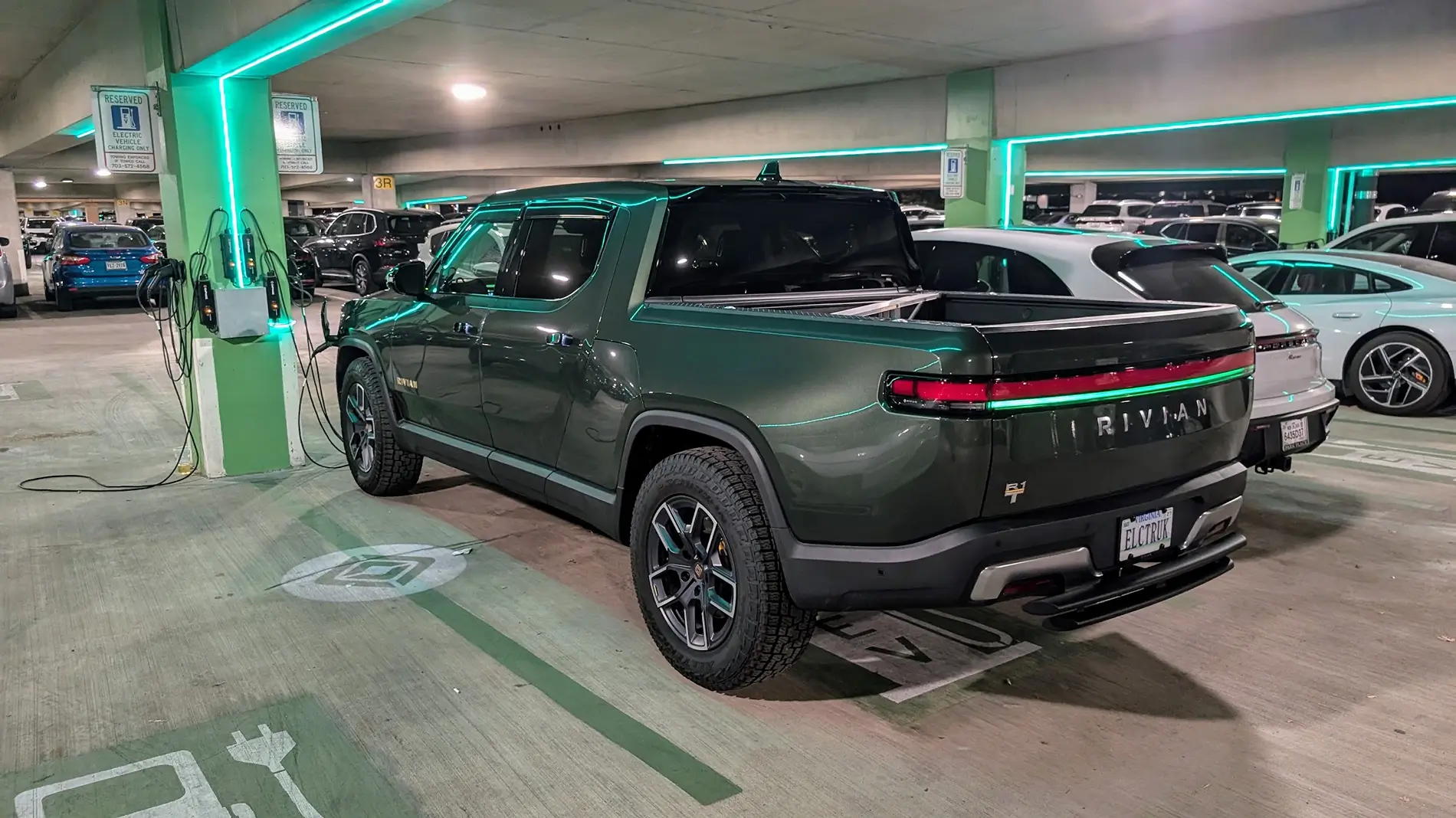 Rivian R1T R1S I left my R1T at the airport for 4 days and… 1784500009683-o