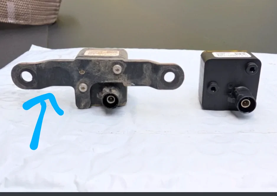 Rivian R1T R1S DIY Gen1 R1T rear bumper camera replacement 1000010077
