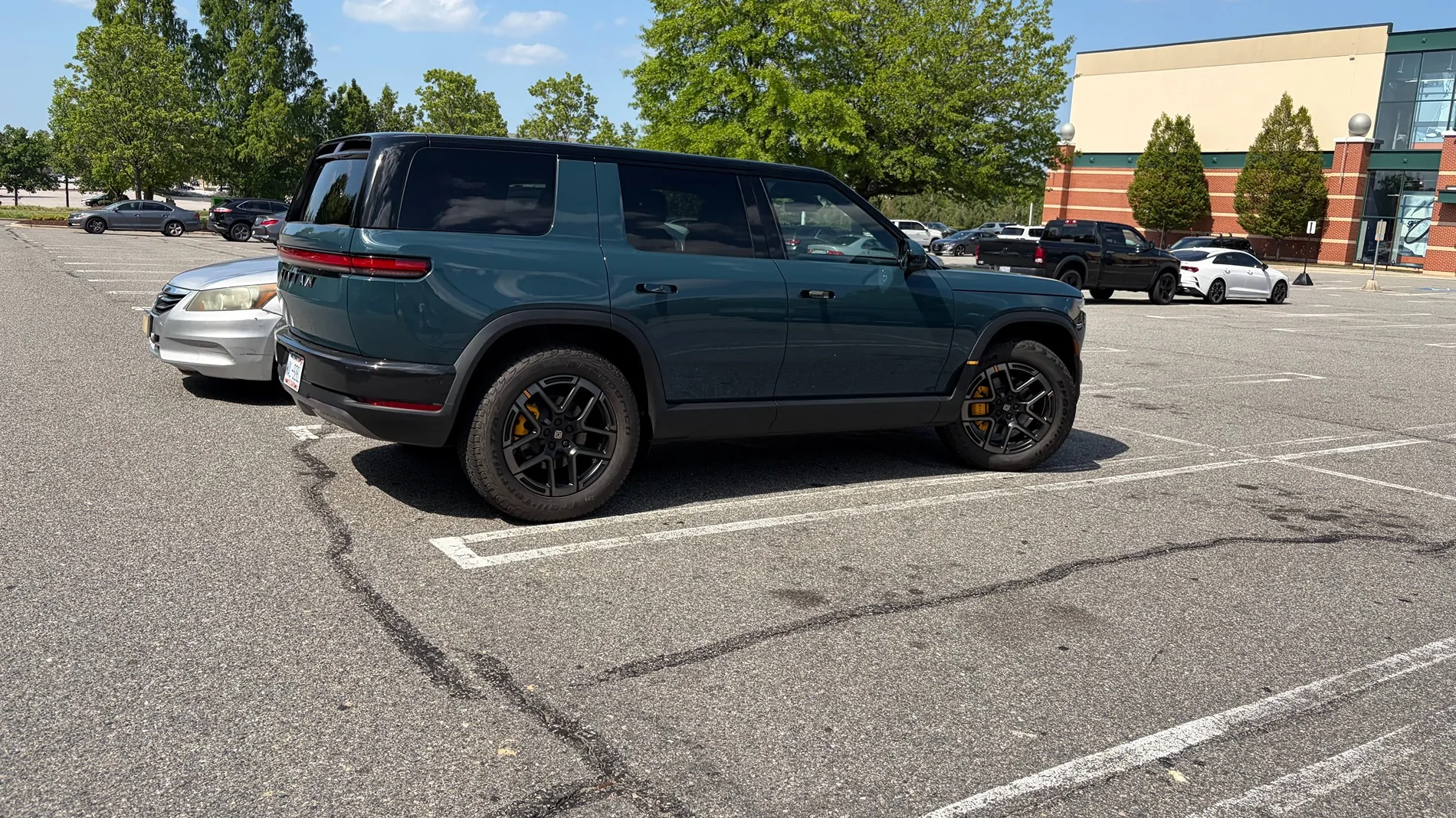 Rivian R1T R1S Finished R2 demo test drive? Share your review / impressions IMG_1277