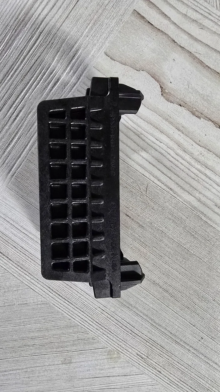 Rivian R1T R1S R2 Jack Point Design - Potential Issues / Challenges 20260723_131042