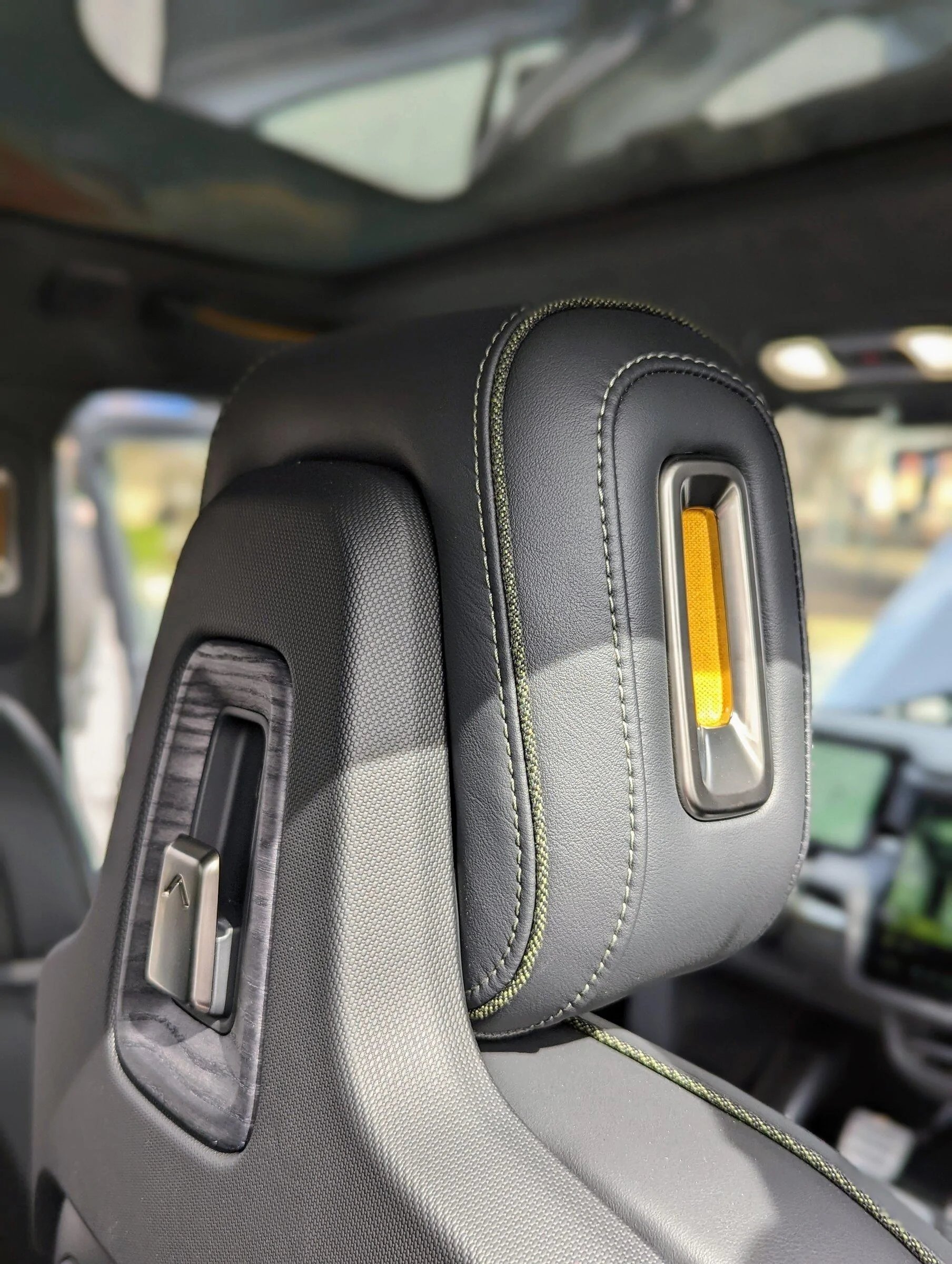 Rivian R1T R1S My R1T First Look and Impressions (Mobile Drive Added 4/27) PXL_20220318_190220935.PORTRAIT