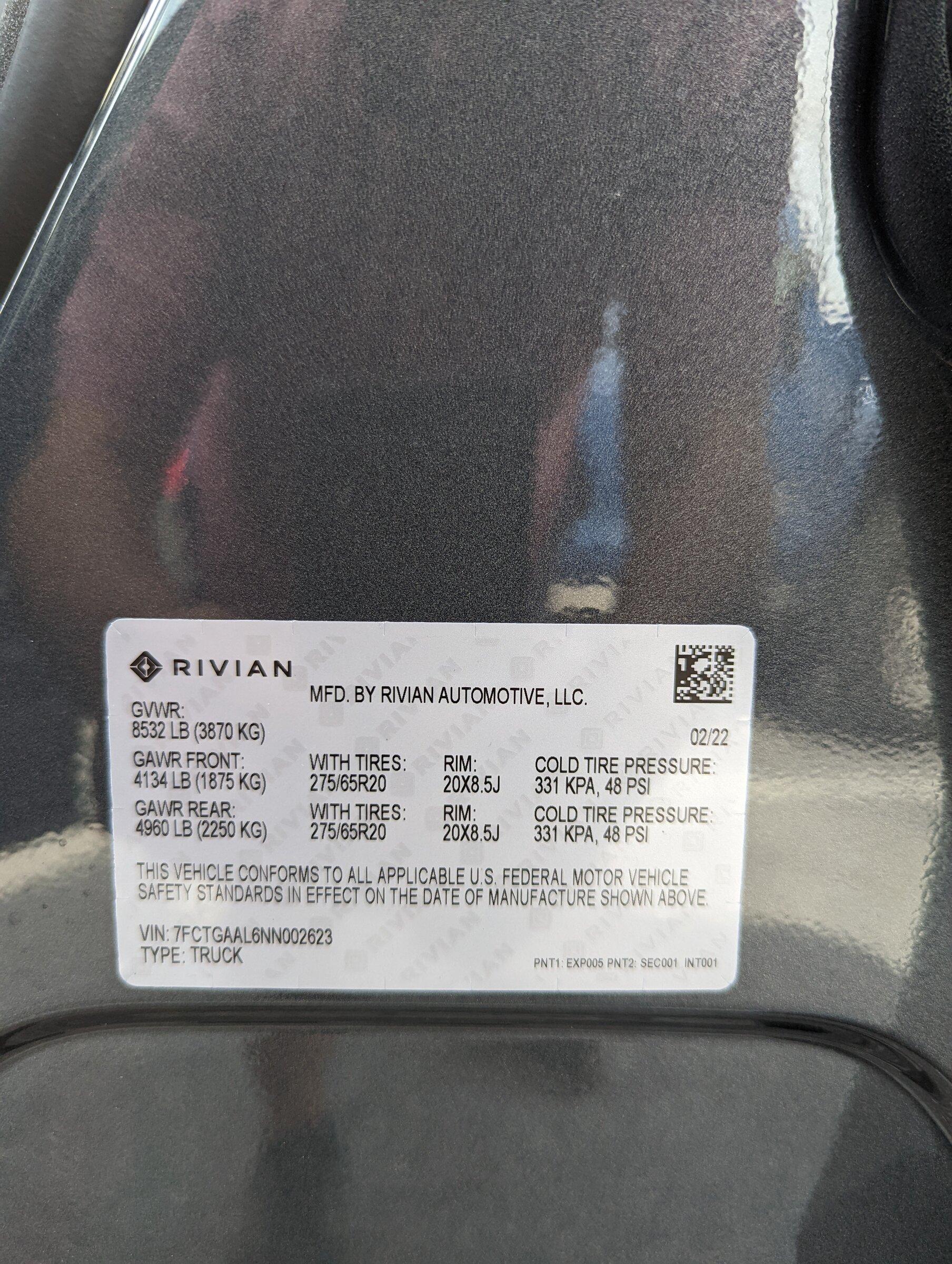 Rivian R1T R1S My R1T First Look and Impressions (Mobile Drive Added 4/27) PXL_20220318_190845986