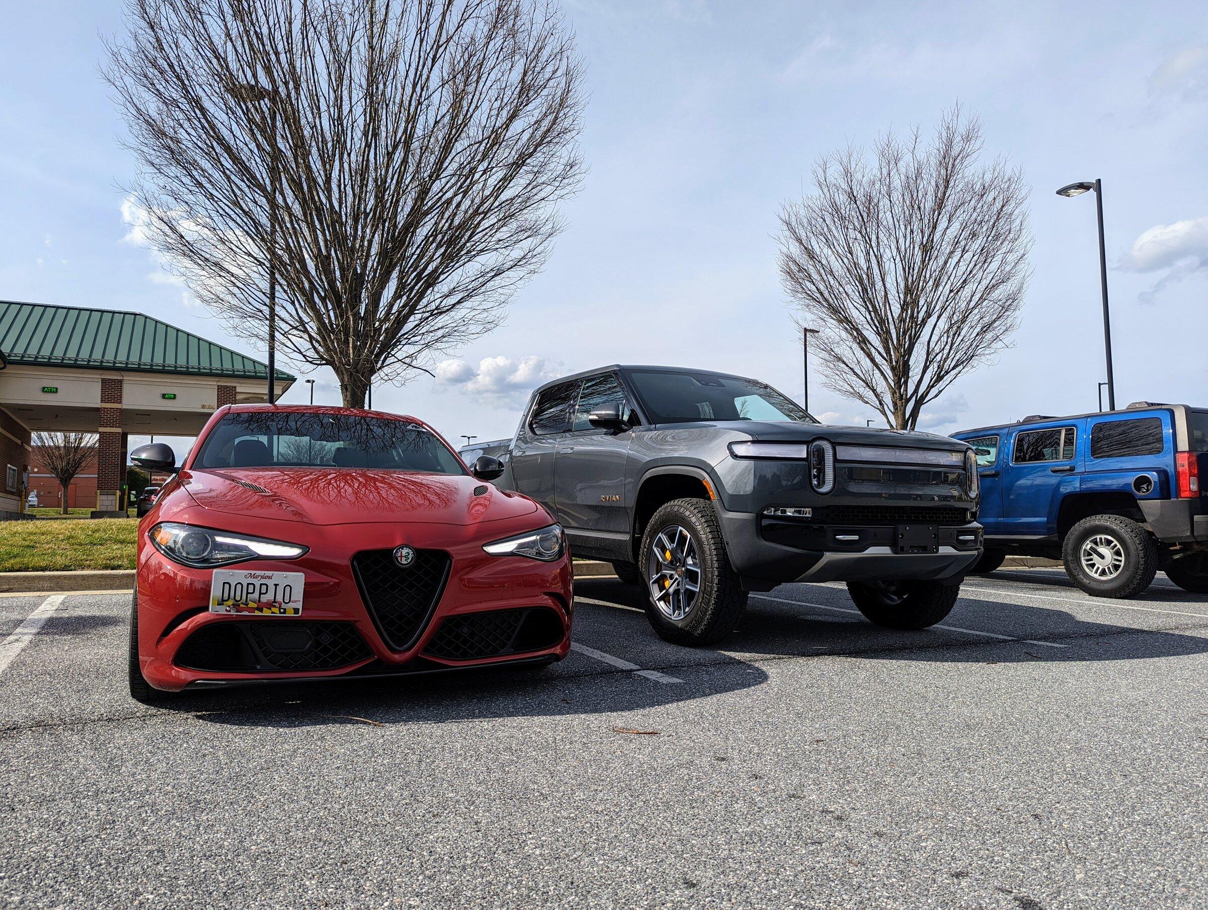 Rivian R1T R1S My R1T First Look and Impressions (Mobile Drive Added 4/27) PXL_20220318_194646142.NIGHT