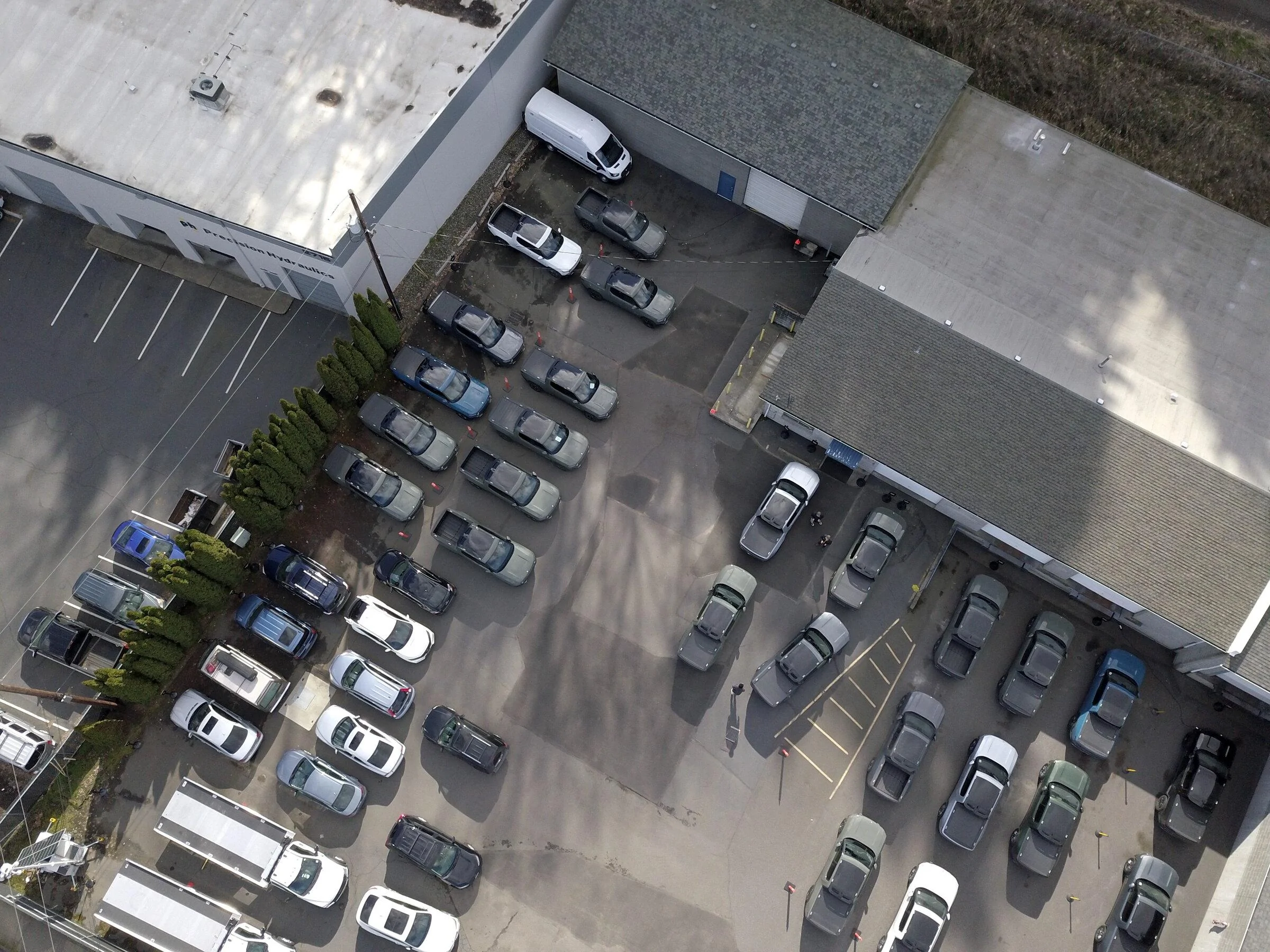 Rivian R1T R1S Portland(OR) deliveries rivian_stagingcenter