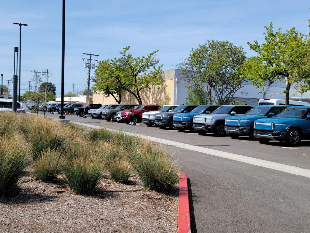Rivian R1T R1S Rivian deliveries coming soon at Costa Mesa Service Center! (Today's pics) 8AF35115-C147-4977-82B6-6E8F61F3E25D