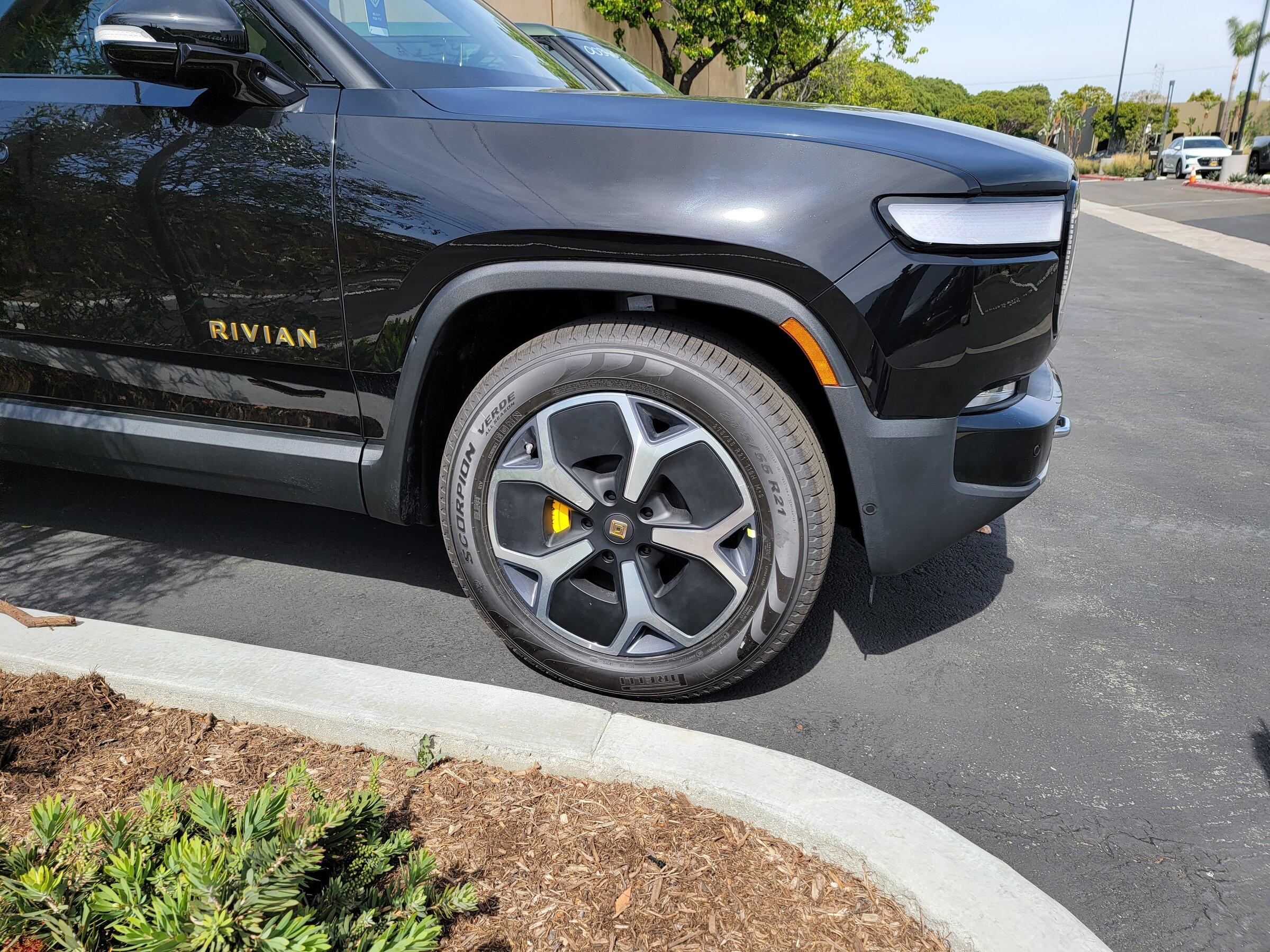 Rivian R1T R1S Rivian deliveries coming soon at Costa Mesa Service Center! (Today's pics) 20220321_143321