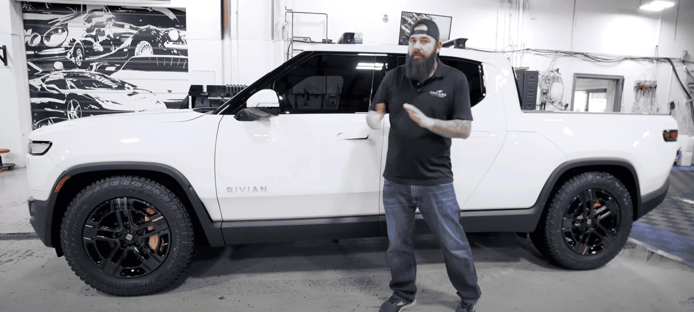 Rivian R1T R1S AT 20" Black Wheels Wrong in Configurator Screen Shot 2022-03-21 at 3.16.02 PM