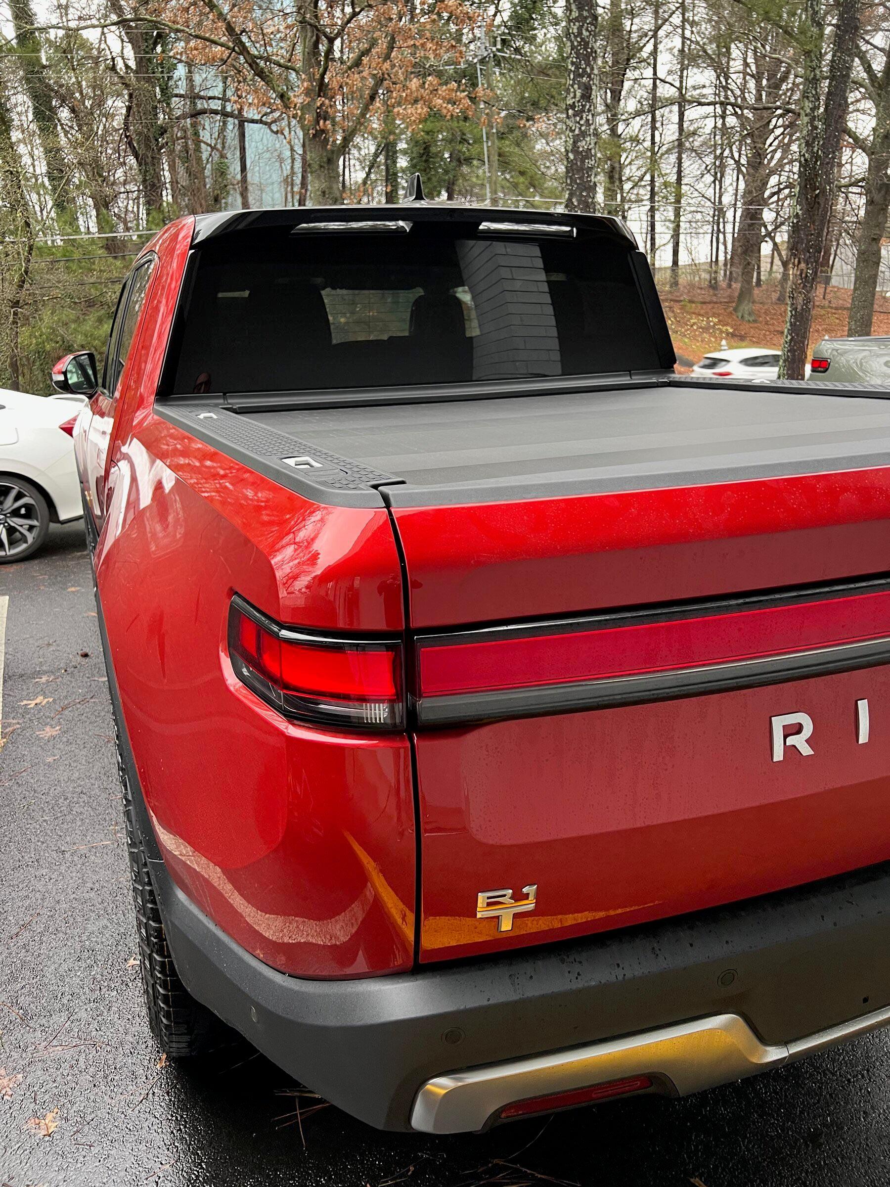 Rivian R1T R1S RED CANYON Rivian Photos Canyon Red Rivian R1T b
