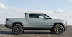 Rivian R1T R1S Rivian R1T eligible for North American Truck of the Year Award Limestone Rivian R1T color 4 (1)