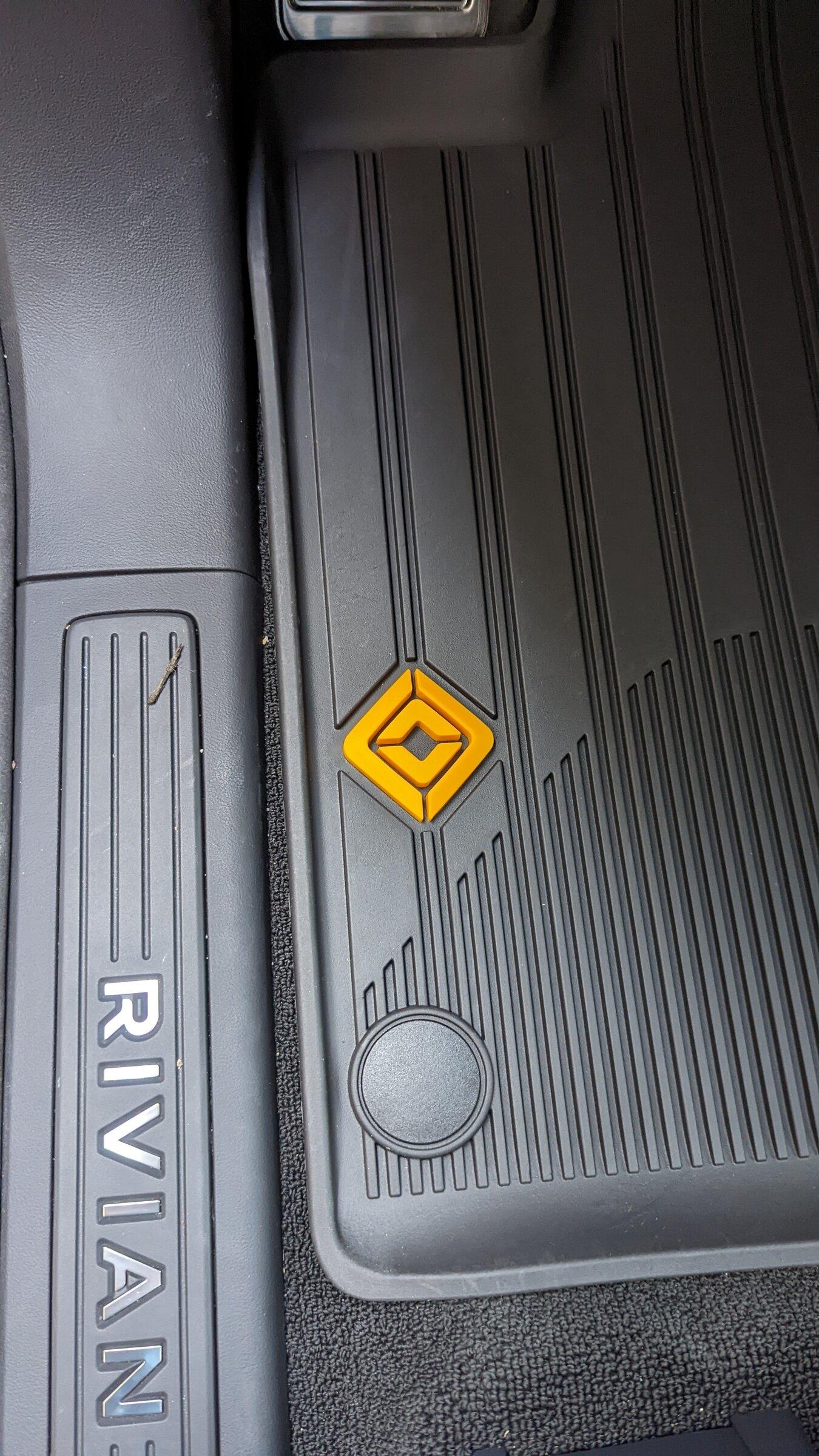 Rivian R1T R1S Owners: What are your biggest gripes so far? PXL_20220323_234631287
