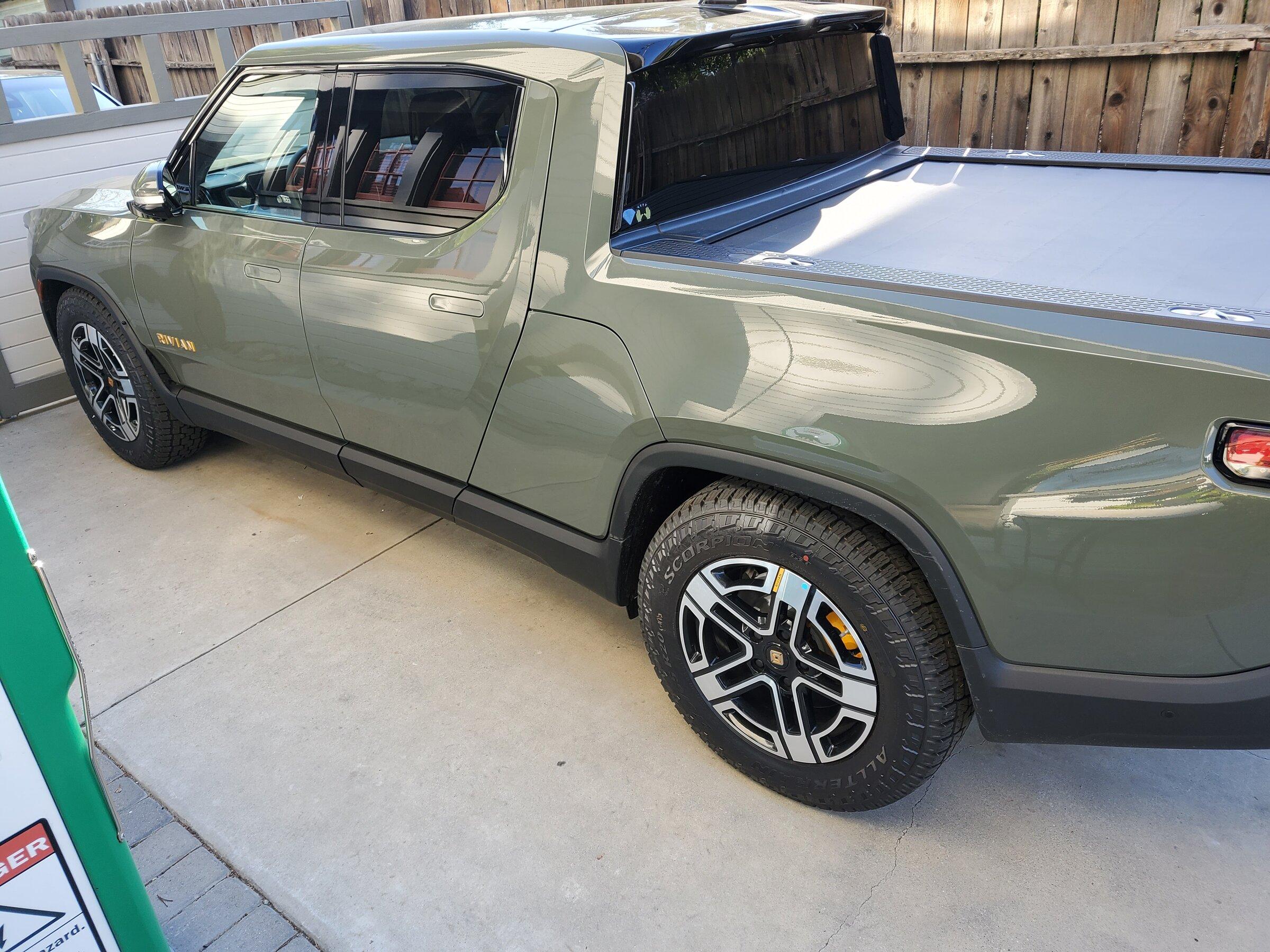 Rivian R1T R1S ? ? 20220323_165411