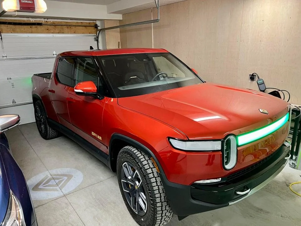 Rivian R1T R1S RED CANYON Rivian Photos 9qb47j50ldp81