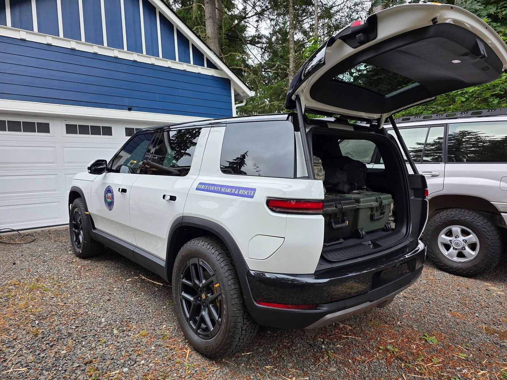 Rivian R1T R1S 📸 Daily random R2 photos thread - post your pics! 755528891_10166227353676874_444784340129808625_n